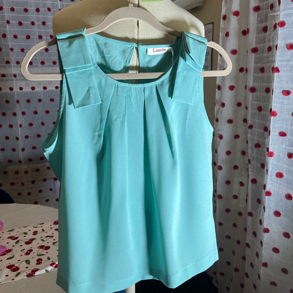 Women's Aqua Sleeveless Top